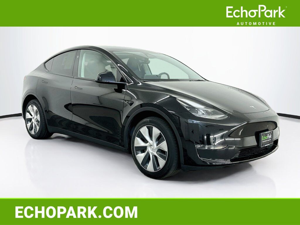 2024 TESLA Model Y