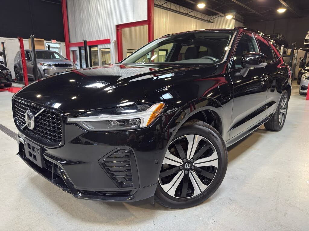 2023 VOLVO XC60