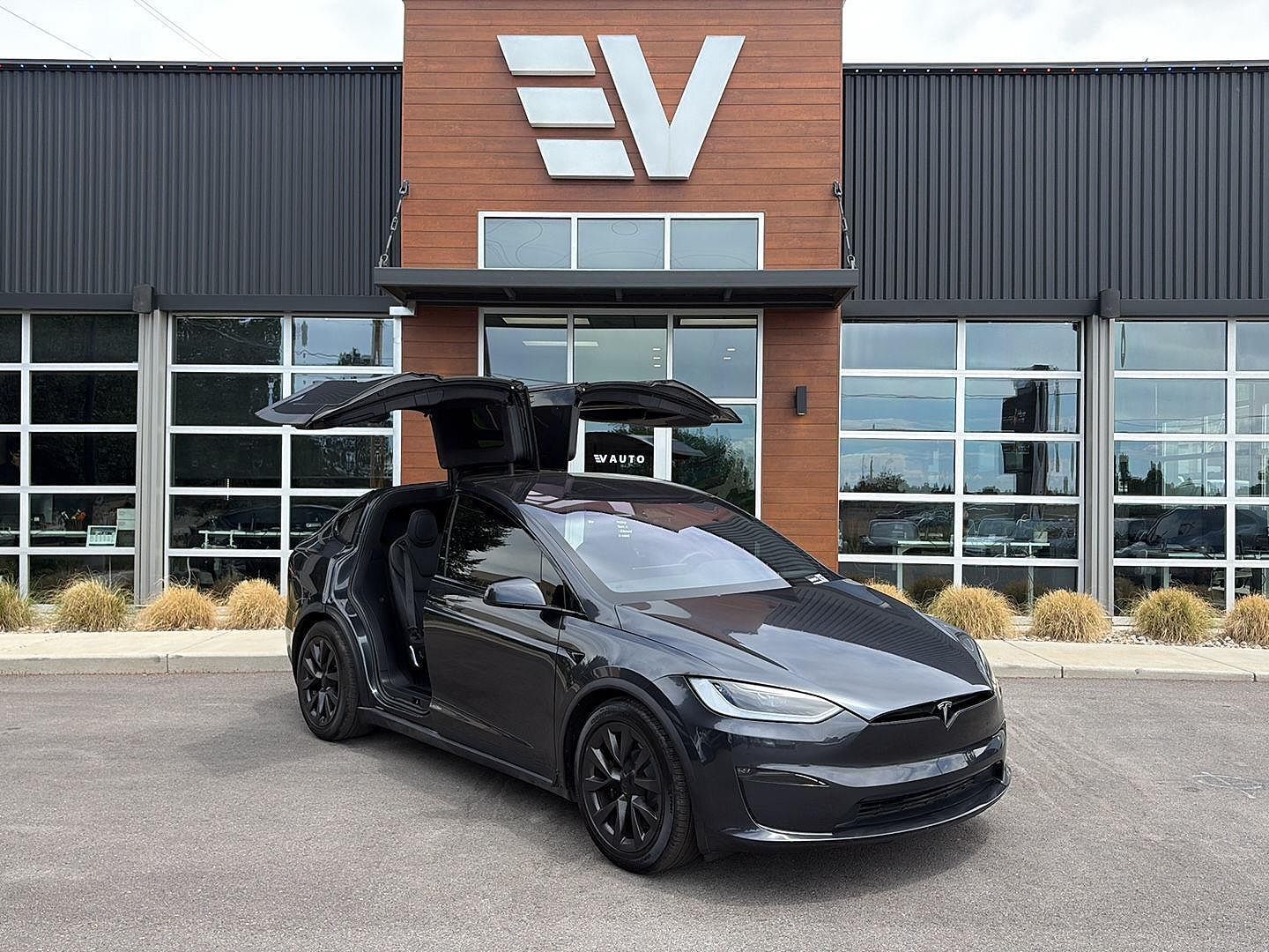 2024 TESLA Model X