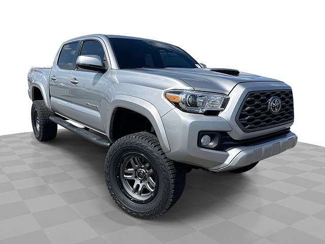 2020 TOYOTA Tacoma