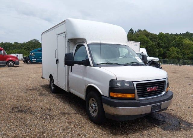 2022 GMC Savana