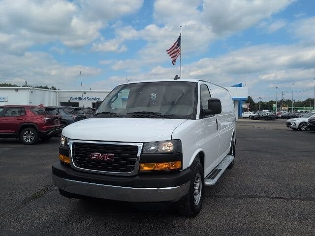 2025 GMC Savana
