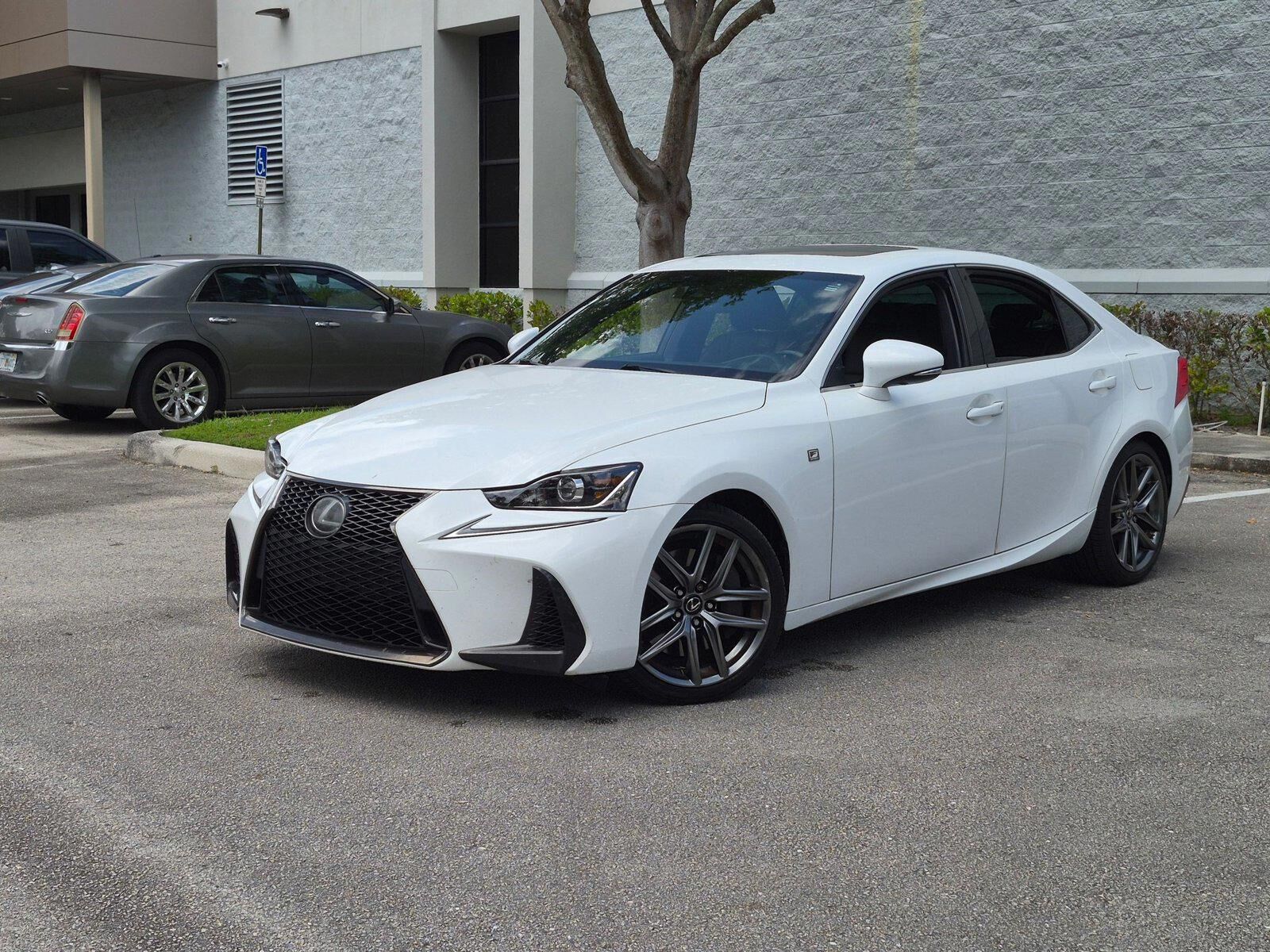 2017 LEXUS IS