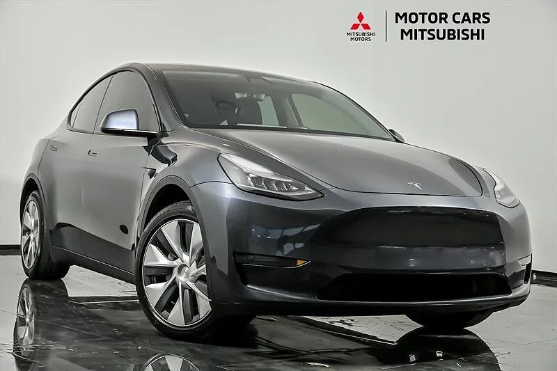 2020 TESLA Model Y