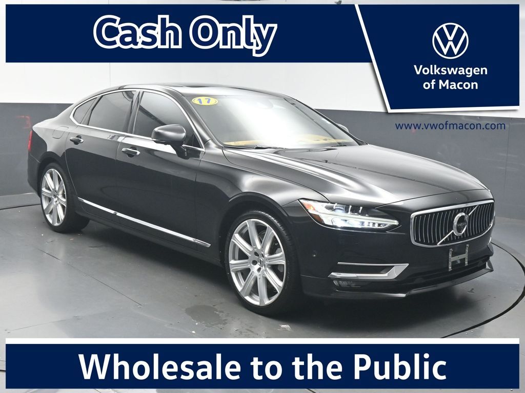 2017 VOLVO S90