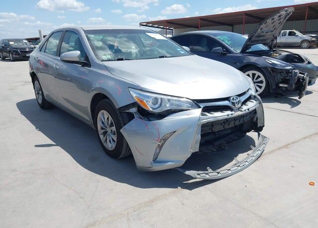 2017 TOYOTA Camry
