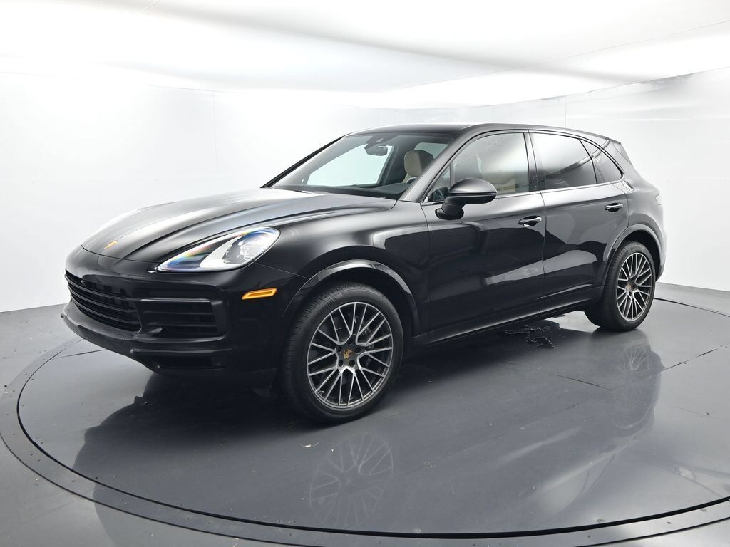 2022 PORSCHE Cayenne