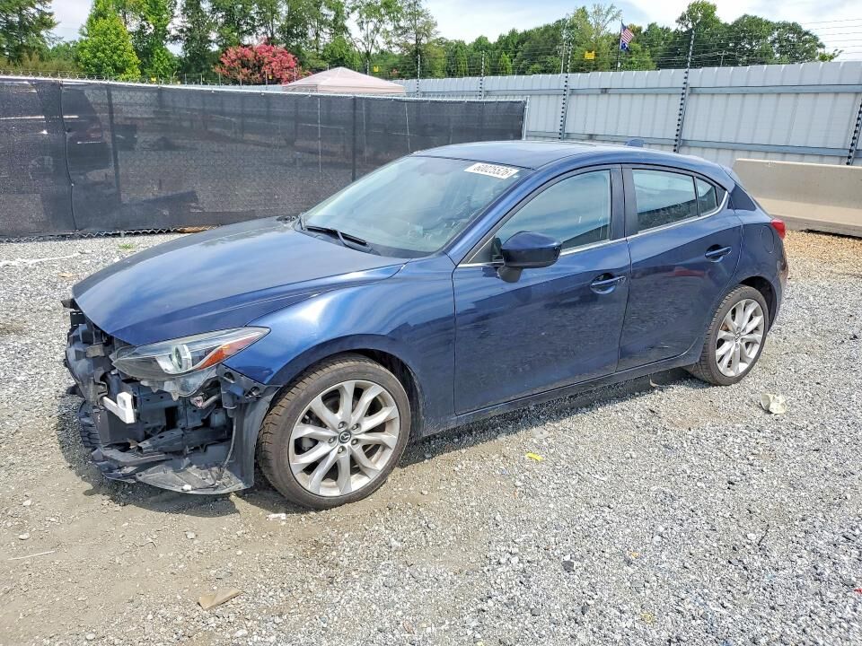 2015 MAZDA Mazda3