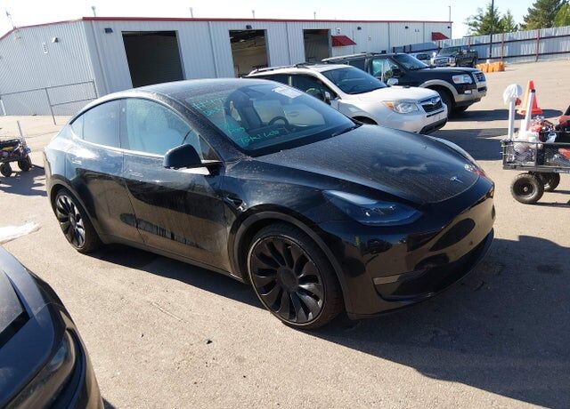 2021 TESLA Model Y