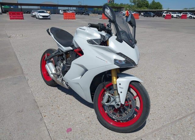 2017 DUCATI SuperSport