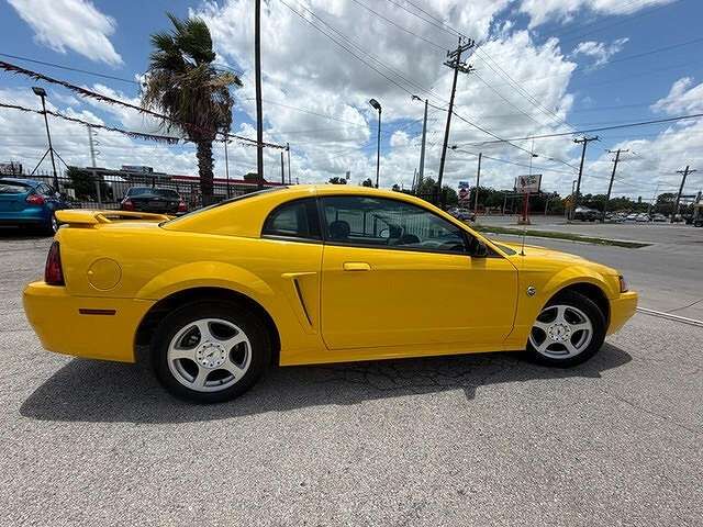2004 FORD Mustang