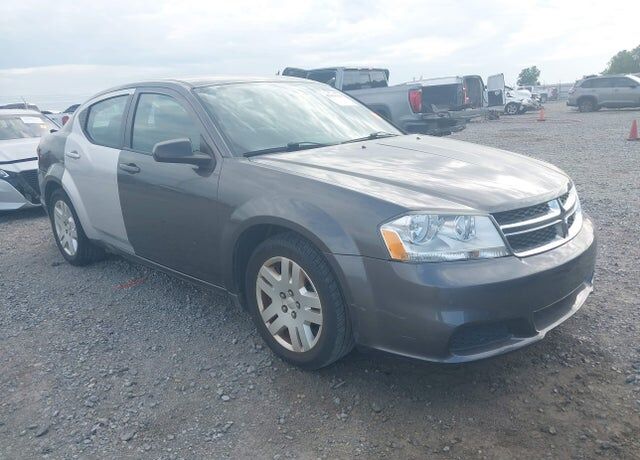2014 DODGE Avenger