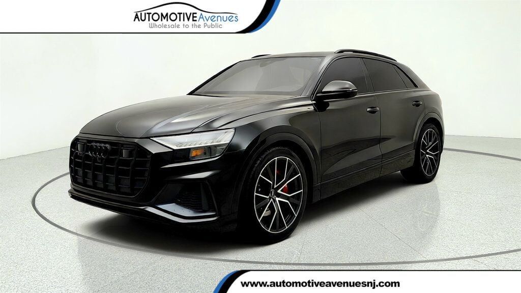 2022 AUDI SQ8