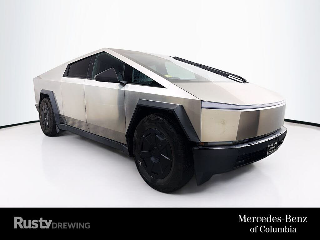 2024 TESLA Cybertruck