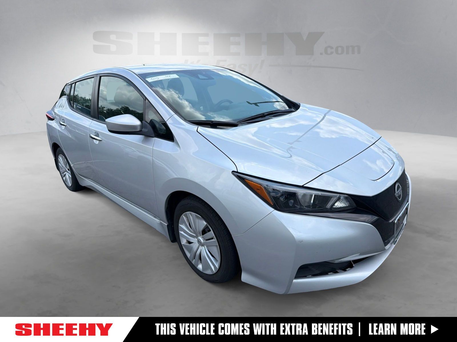 2023 NISSAN Leaf