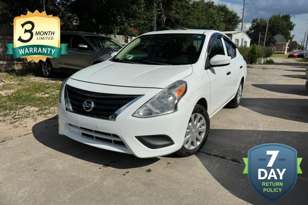 2017 NISSAN Versa