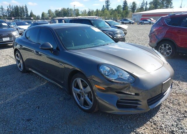 2015 PORSCHE Panamera