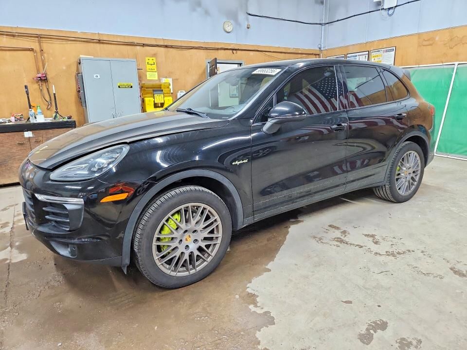 2016 PORSCHE Cayenne
