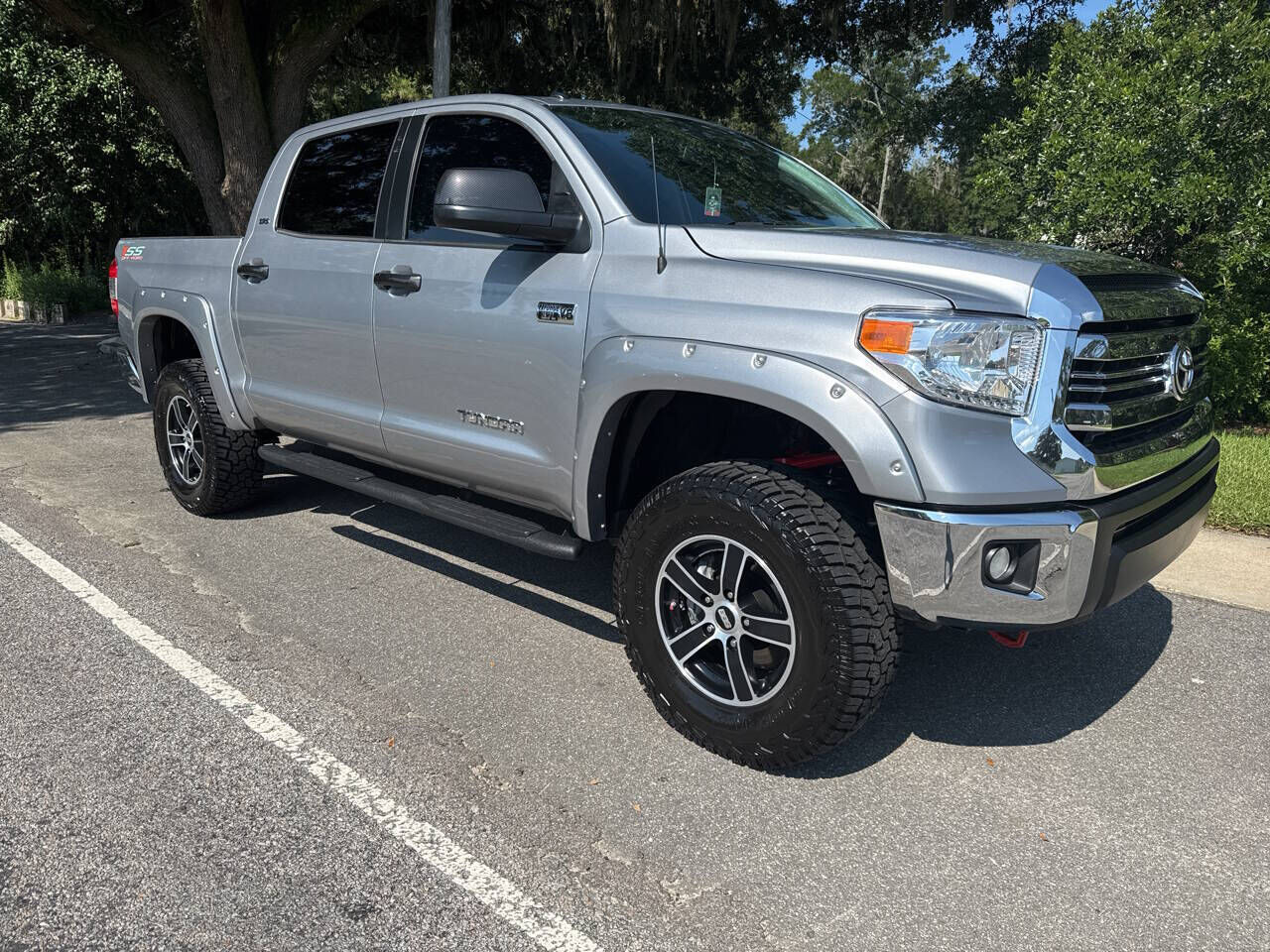 2017 TOYOTA Tundra