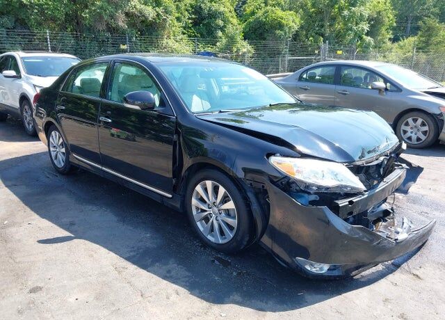 2012 TOYOTA Avalon