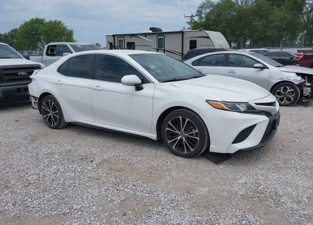 2020 TOYOTA Camry