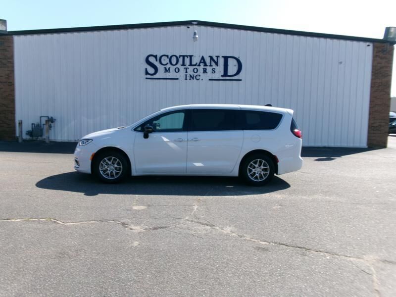 2025 CHRYSLER Pacifica