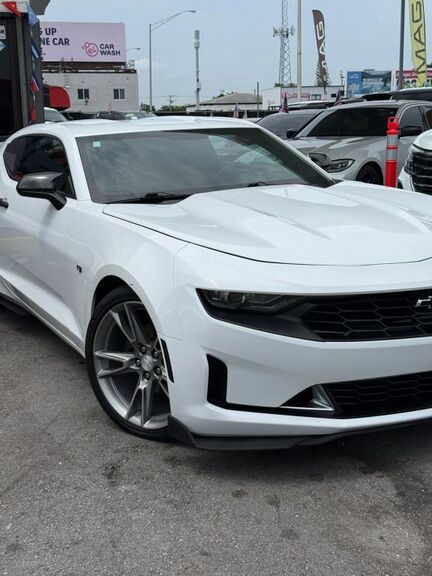 2019 CHEVROLET Camaro