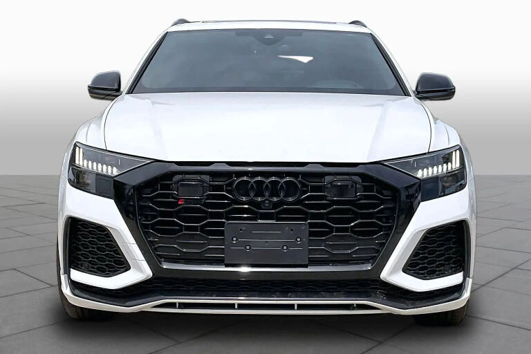 2023 AUDI RS Q8