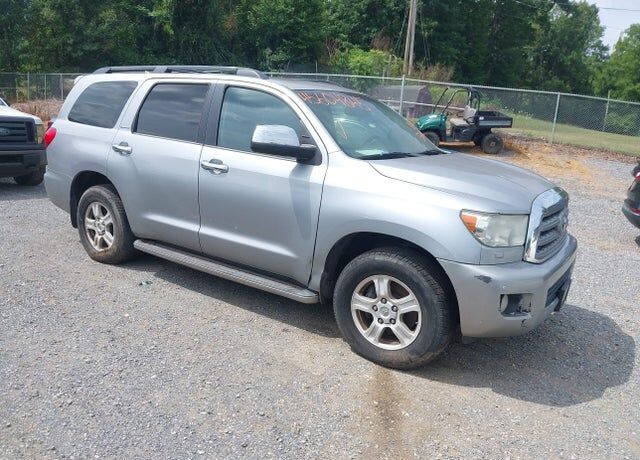2015 TOYOTA Sequoia