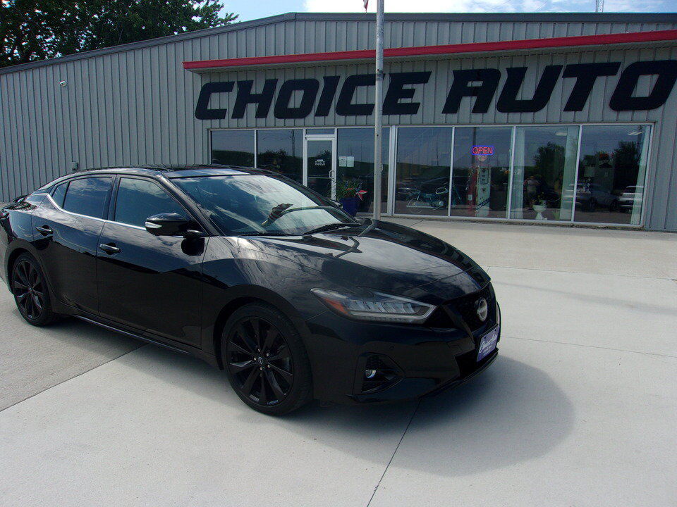 2023 NISSAN Maxima