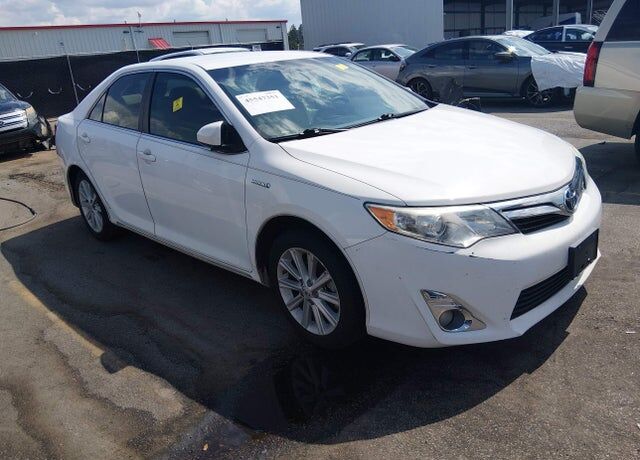 2013 TOYOTA Camry