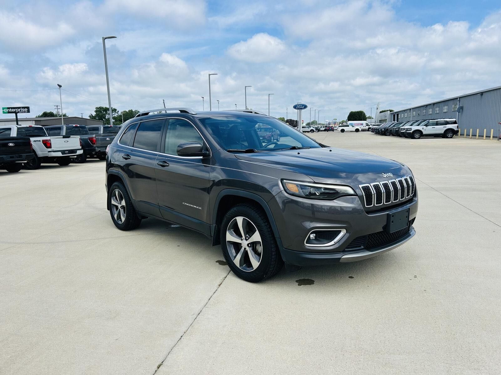2019 JEEP Cherokee