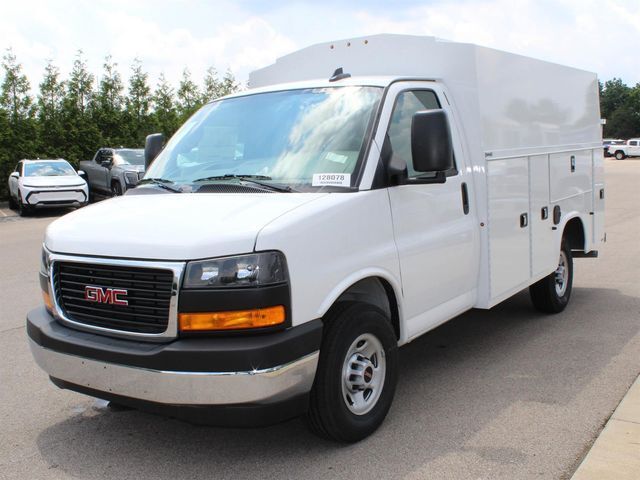 2025 GMC Savana