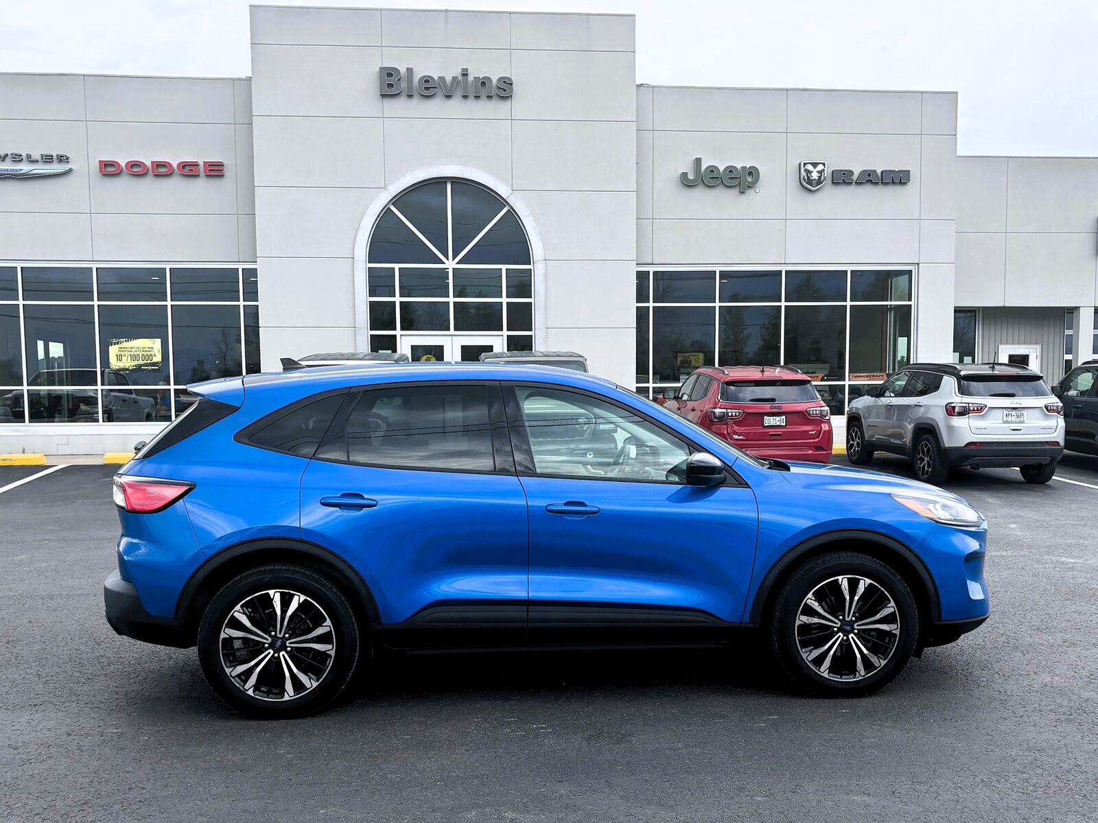 2021 FORD Escape