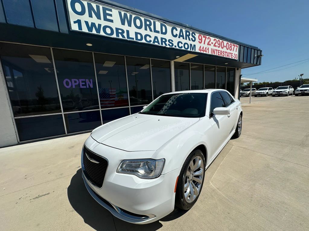 2018 CHRYSLER 300