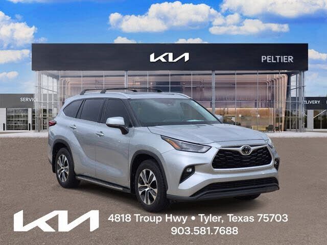2022 TOYOTA Highlander