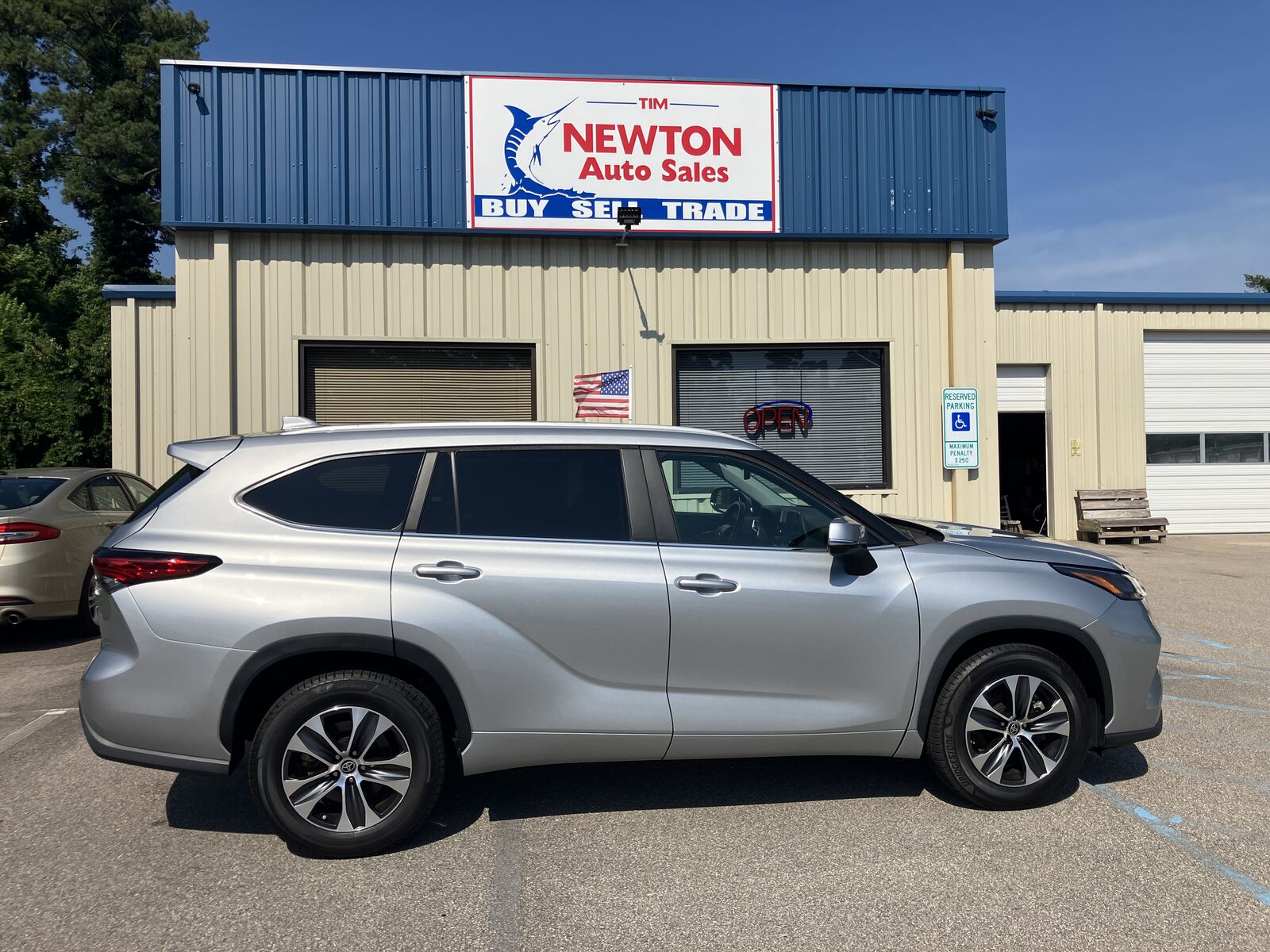 2023 TOYOTA Highlander