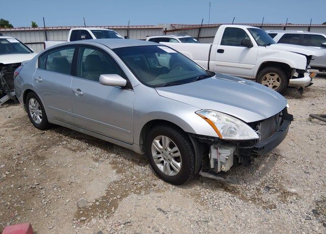 2012 NISSAN Altima