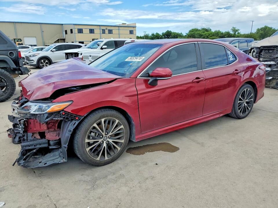 2018 TOYOTA Camry