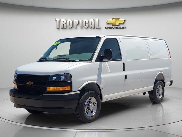 2026 CHEVROLET Express