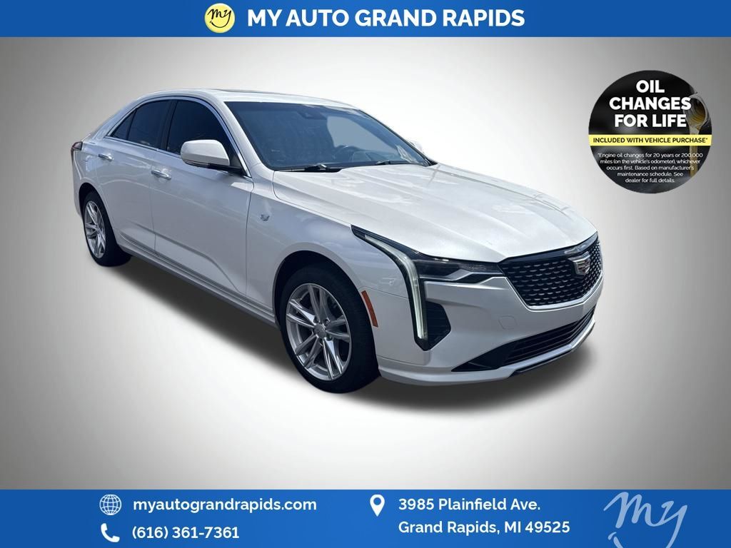 2022 CADILLAC CT4