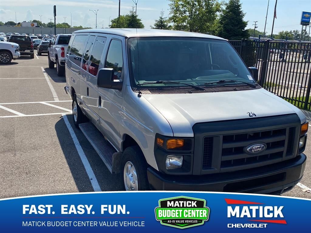 2011 FORD E-350