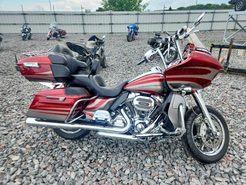 2016 HARLEY DAVIDSON FLTRUSE / CVO Road Glide Ultra