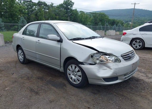 2004 TOYOTA Corolla