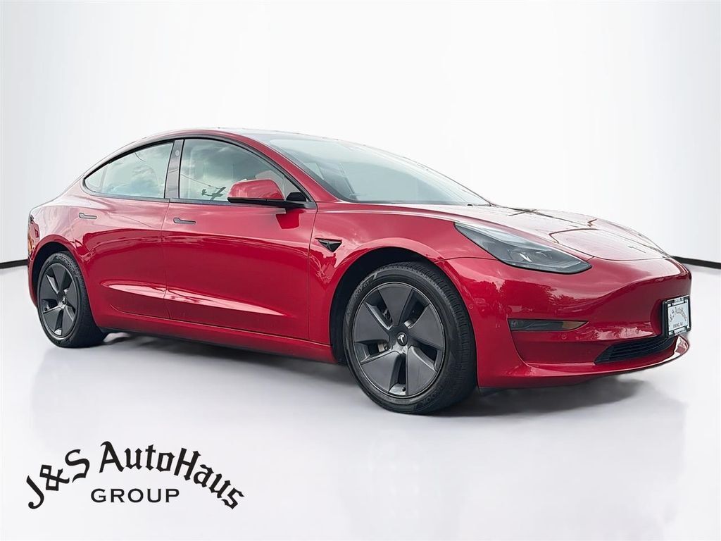 2022 TESLA Model 3