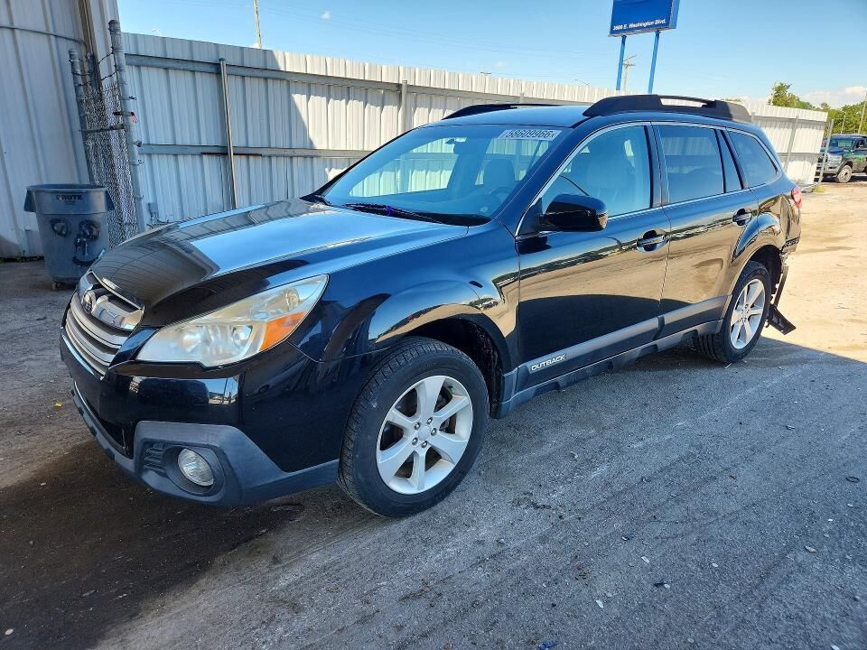 2013 SUBARU Outback