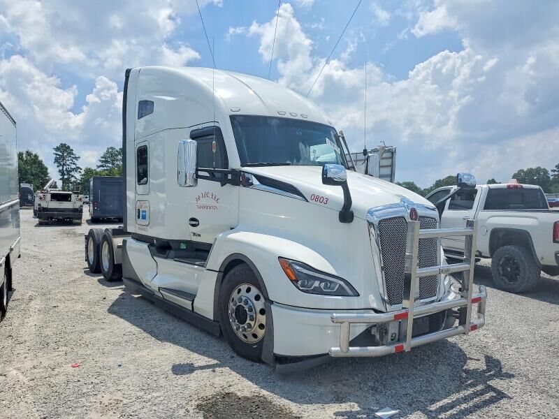 2022 KENWORTH T680