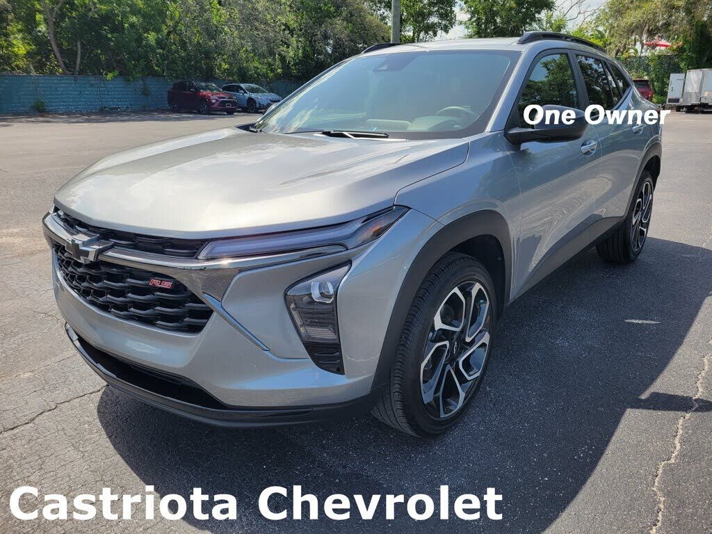2025 CHEVROLET Trax