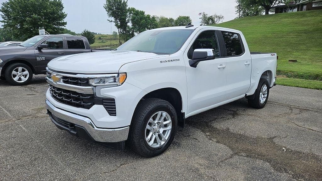 2023 CHEVROLET Silverado