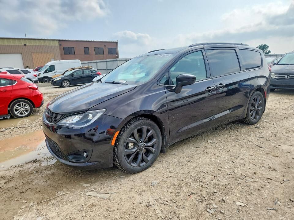 2019 CHRYSLER Pacifica